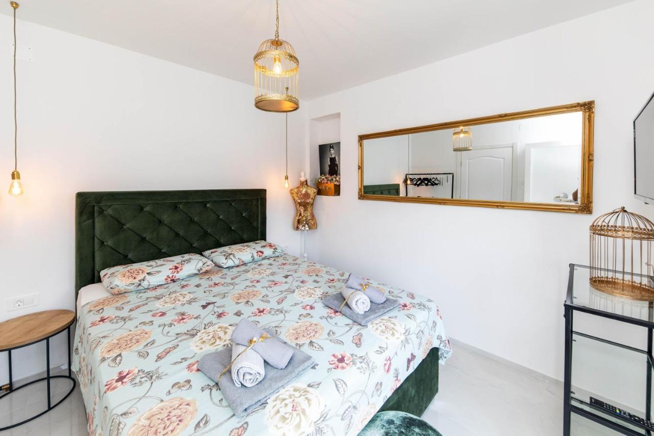 Gloria Luxury Suite Apartment Crikvenica Exteriör bild