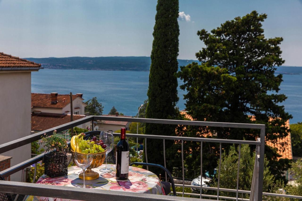 Gloria Luxury Suite Apartment Crikvenica Exteriör bild