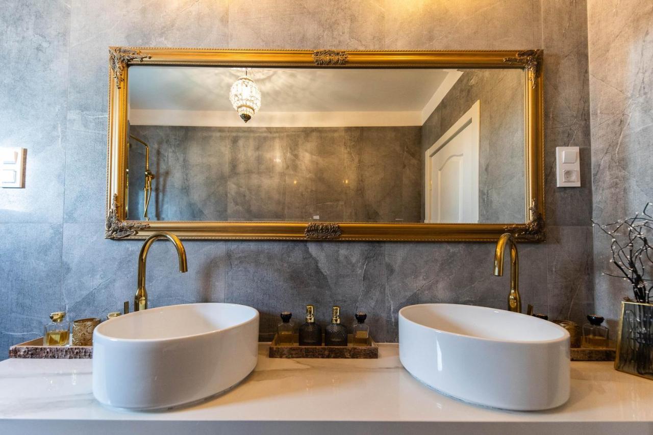 Gloria Luxury Suite Apartment Crikvenica Exteriör bild
