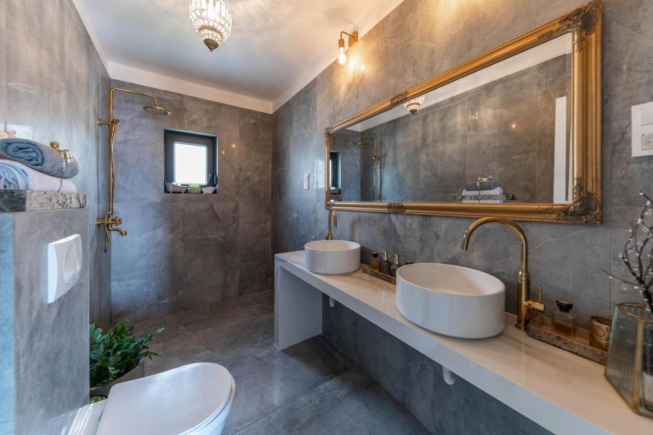 Gloria Luxury Suite Apartment Crikvenica Exteriör bild